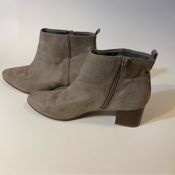 Old Navy Gray Faux Leather 2" Heel Booties - Picture 9 of 10